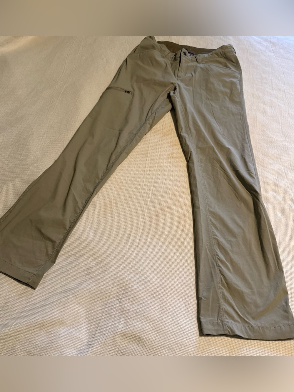 Patagonia Women’s Hiking Pants Size 4 Khaki Lightweight Outdoor Travel  SP19